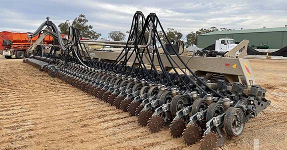Used farm equipment sold by Ritchie Bros. Auctioneers Used farm equipment sold by Ritchie Bros. Auctioneers